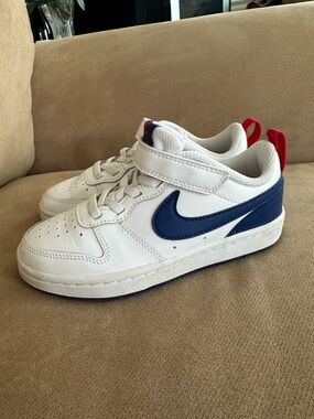 Nike Little Kids' Red White Blue Low-Top Sneakers (Great Condition) - 12c